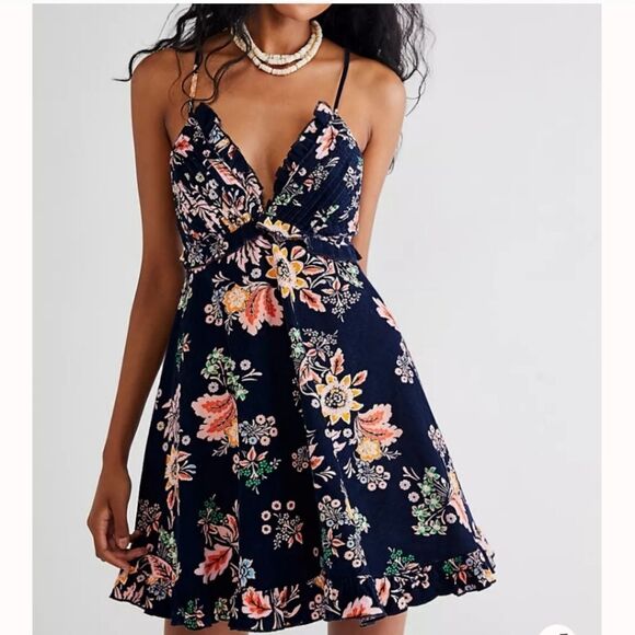 NWOT Free People Cord Looking Glass Mini in Navy/Floral - Picture 2 of 15